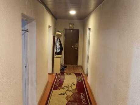 5 otaqlı köhnə tikili - Mərdəkan q. - 97 m²