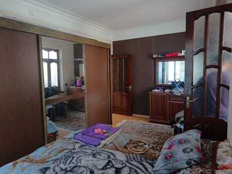 4 otaqlı köhnə tikili - Neftçilər m. - 100 m²