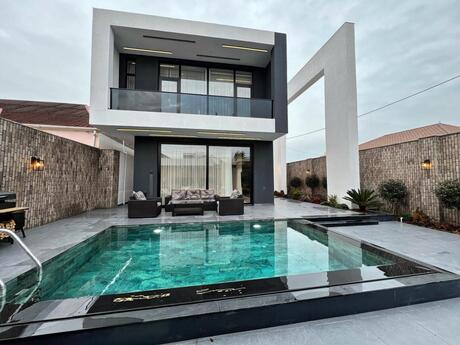 4 otaqlı həyət evi/bağ evi - Mərdəkan q. - 250 m²