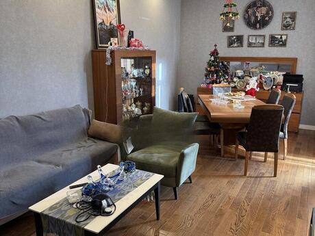 3 otaqlı mənzil, 127 m², 8 Noyabr: 375 000 ₼ 2