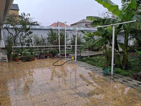 Satılır 8 otaqlı həyət evi/bağ evi 178 m², Quba