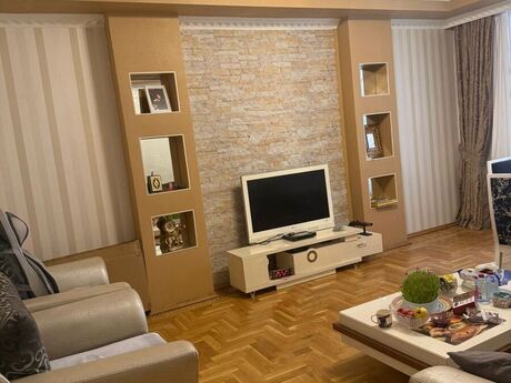 3 otaqlı yeni tikili - Şah İsmayıl Xətai m. - 125 m²