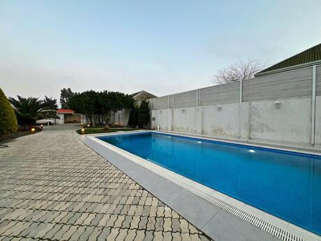 5 otaqlı həyət evi/bağ evi - Şüvəlan q. - 350 m²