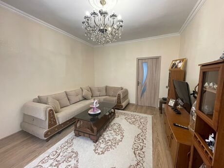 5 otaqlı həyət evi/bağ evi - İnşaatçılar m. - 160 m²