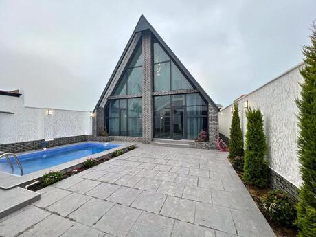 4 otaqlı həyət evi/bağ evi - Şüvəlan q. - 150 m²