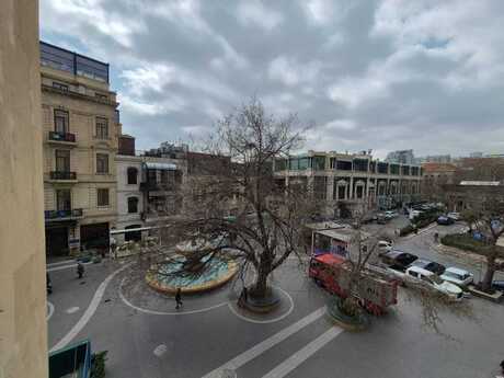 Объявление №5977246 - Баку, м. Сахил, 2-комн., 80 м², 3/5 этаж