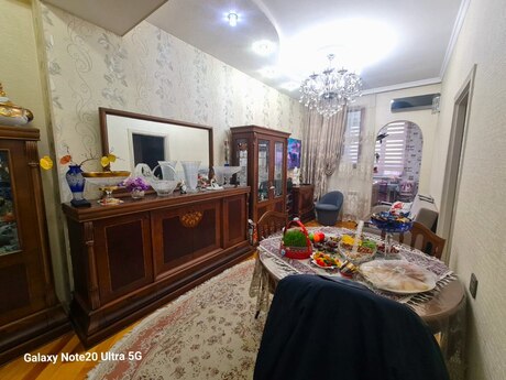 Elan №5977327 - Bakı, Bakıxanov q., 3 otaqlı, 65 m², 14/14 mərtəbə