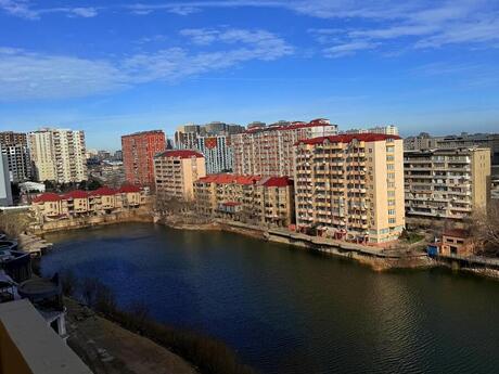 3 otaqlı yeni tikili - İnşaatçılar m. - 120 m²