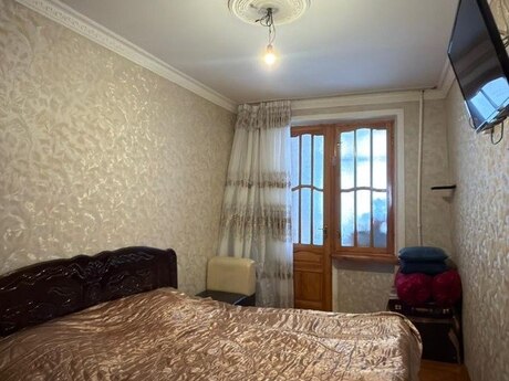 4 otaqlı köhnə tikili - Əhmədli m. - 100 m²
