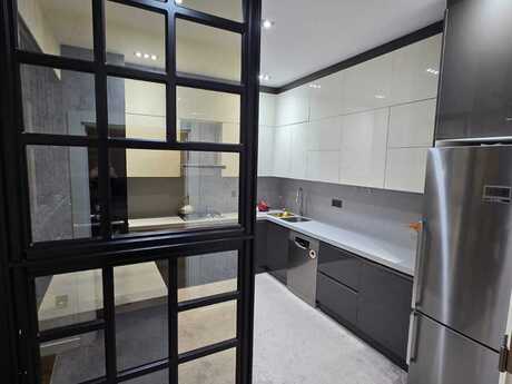 4 otaqlı yeni tikili - 28 May m. - 147 m²
