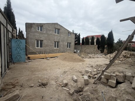 4 otaqlı həyət evi/bağ evi - Xəzər r. - 193.4 m²