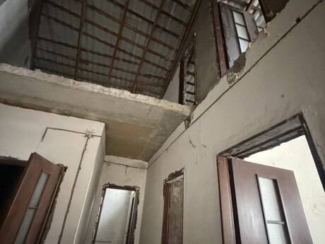 4 otaqlı həyət evi/bağ evi - Xəzər r. - 193.4 m²