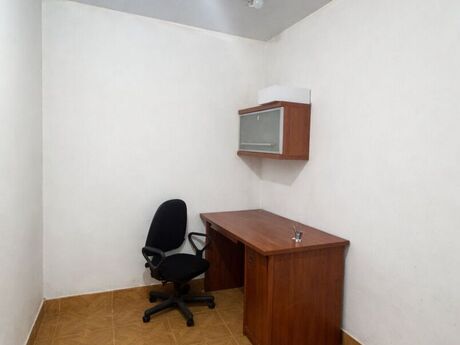 Satlr 1 otaql ofis 28 m, naatlar m.