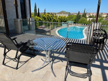 8 otaqlı həyət evi/bağ evi - Bilgəh q. - 780 m²