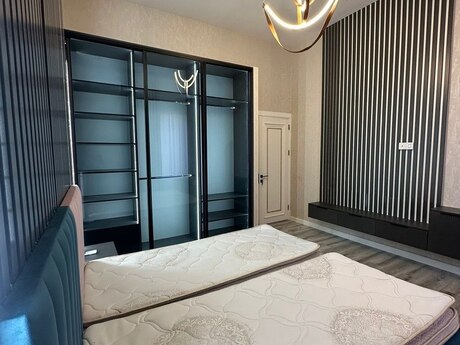 5 otaqlı həyət evi/bağ evi - Bilgəh q. - 400 m²