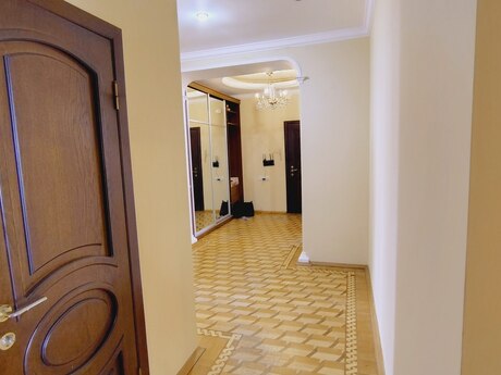 4-комн. новостройка - пос. Ази Асланова - 160 м²
