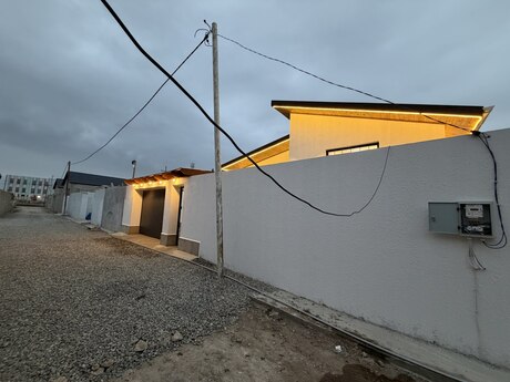 3 otaqlı həyət evi/bağ evi - Buzovna q. - 80 m²