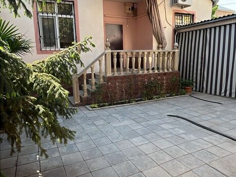 Satılır 3 otaqlı həyət evi/bağ evi 75 m², Xalqlar Dostluğu m.