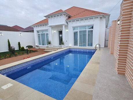 4 otaqlı həyət evi/bağ evi - Mərdəkan q. - 200 m²
