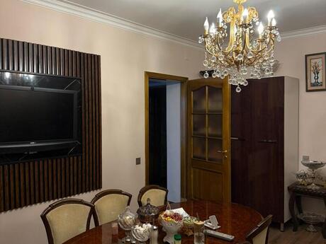 7 otaqlı həyət evi/bağ evi - Nəsimi m. - 425 m²