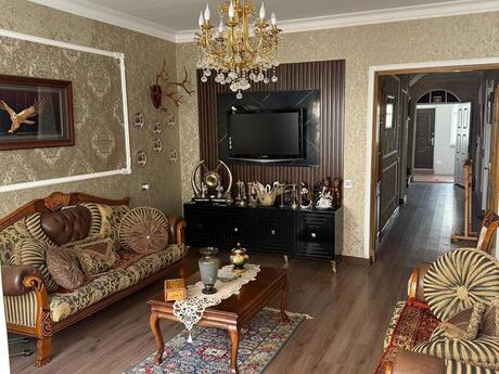 7 otaqlı həyət evi/bağ evi - Nəsimi m. - 425 m²