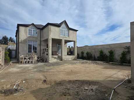 5 otaqlı həyət evi/bağ evi - Mərdəkan q. - 240 m²
