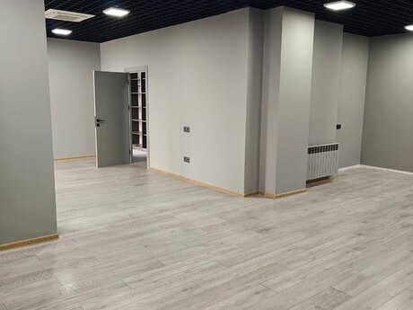 2 otaqlı ofis - 28 May m. - 92.7 m²