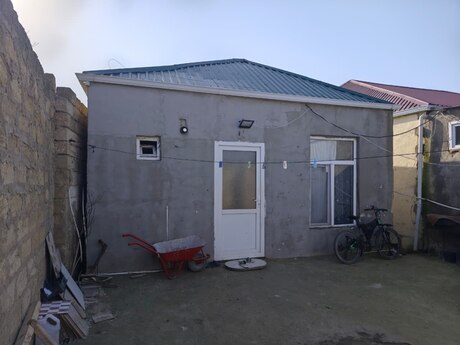 Satılır 3 otaqlı həyət evi/bağ evi 60 m², Maştağa q.