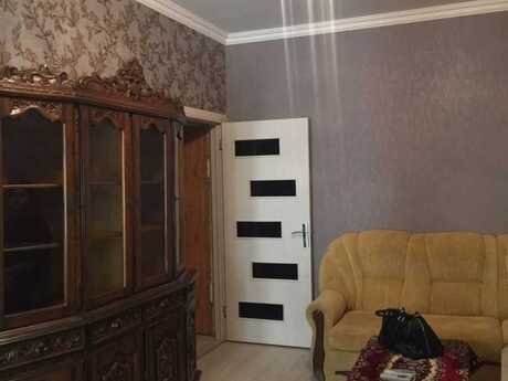2 otaqlı köhnə tikili - Gənclik m. - 70 m²