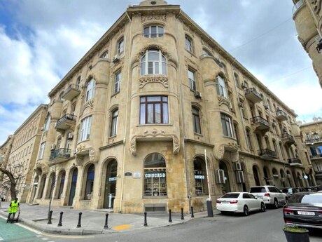 Объявление №5978324 - Баку, м. Сахил, 3-комн., 85 м², 4/4 этаж