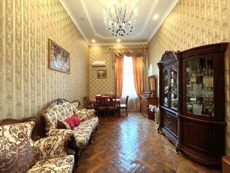 3 otaqlı köhnə tikili - Sahil m. - 85 m²