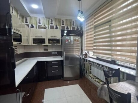 Satılır 5 otaqlı yeni tikili 150 m², Əhmədli m.