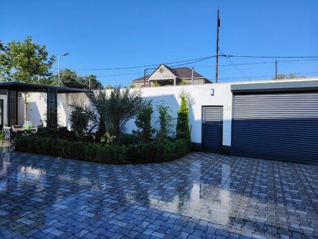 6 otaqlı həyət evi/bağ evi - Bilgəh q. - 300 m²