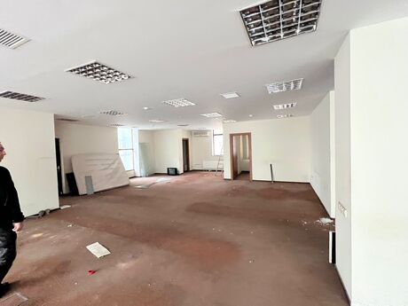 8 otaqlı ofis - Nəsimi r. - 550 m²