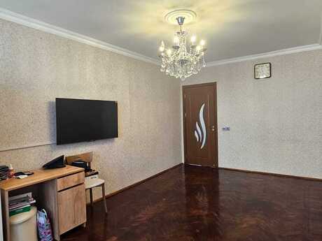 3 otaqlı köhnə tikili - Elmlər Akademiyası m. - 96 m²