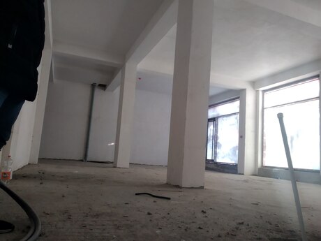 Obyekt - Şah İsmayıl Xətai m. - 390 m²