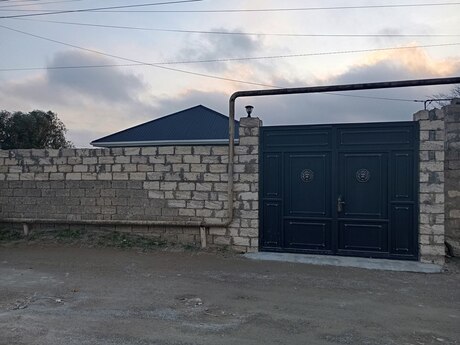 Satılır 3 otaqlı həyət evi/bağ evi 90 m², Maştağa q.