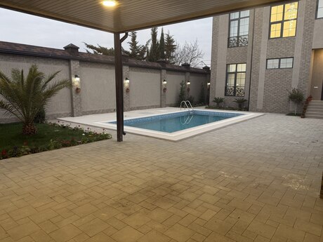 6 otaqlı həyət evi/bağ evi - Buzovna q. - 230 m²