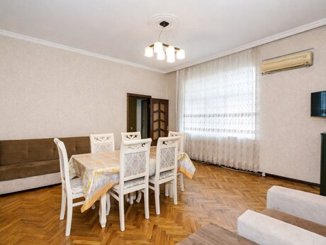 Объявление №5979167 - Баку, м. Сахил, 3-комн., 105 м², 2/2 этаж