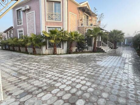 5 otaqlı həyət evi/bağ evi - Şüvəlan q. - 300 m²