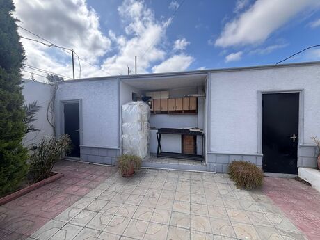 5 otaqlı həyət evi/bağ evi - Mərdəkan q. - 250 m²