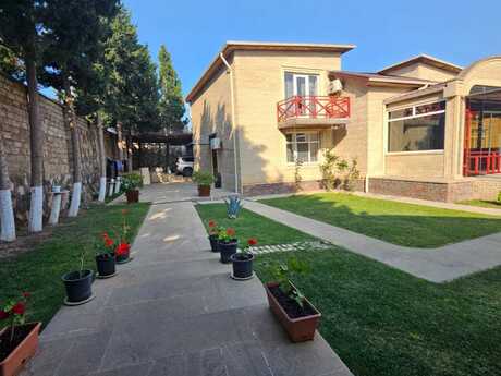 7 otaqlı həyət evi/bağ evi - Şağan q. - 400 m²