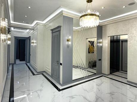 4-комн. новостройка - м. 8 ноября - 185 м²