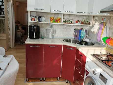 3 otaqlı köhnə tikili - Həzi Aslanov m. - 55 m²