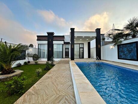 4 otaqlı həyət evi/bağ evi - Şüvəlan q. - 160 m²