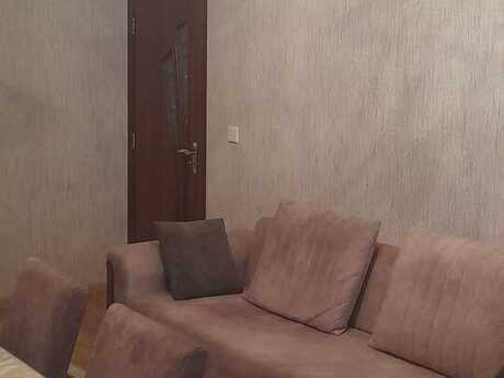 5 otaqlı köhnə tikili - Həzi Aslanov m. - 100 m²