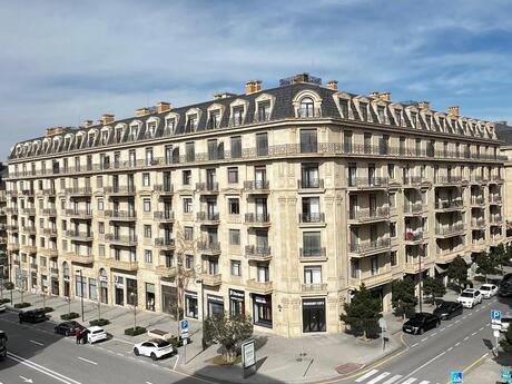 Объявление №5980041 - Баку, пос. Аг шехер, 3-комн., 123 м², 4/7 этаж