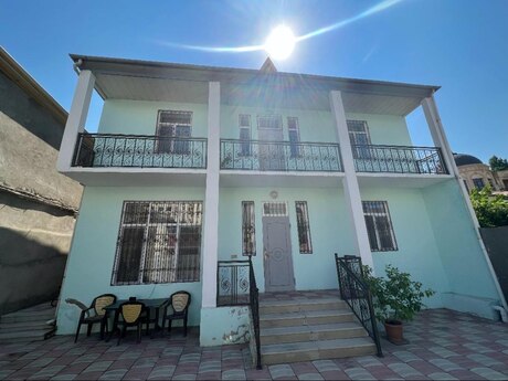 Satılır 5 otaqlı həyət evi/bağ evi 190 m², Bakıxanov q.