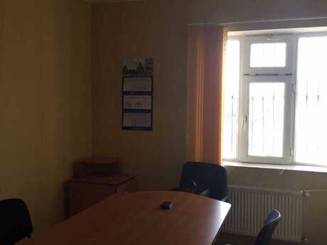7 otaqlı ofis - Nəsimi m. - 200 m²