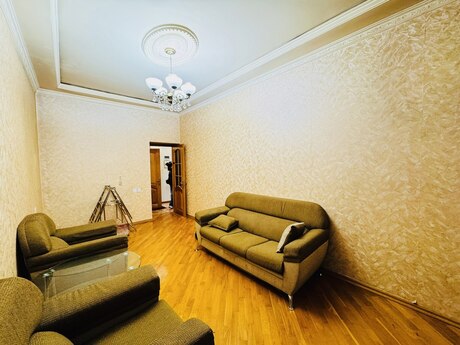 2 otaqlı köhnə tikili - Nizami m. - 65 m²